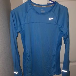 Nike running women’s long sleeve S